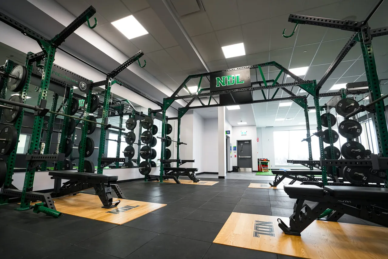 Collège Notre-Dame-de-Lourdes Weight Room