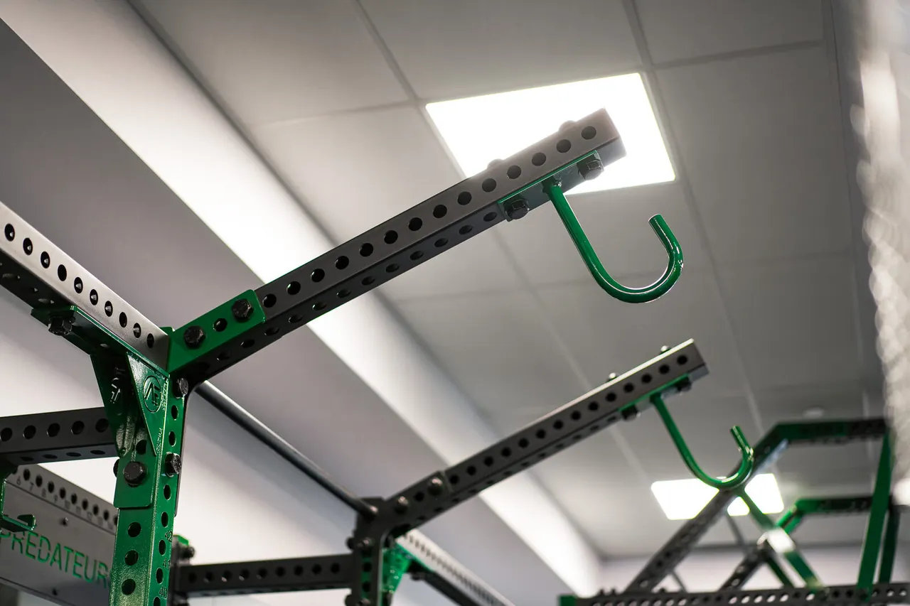 Collège Notre-Dame-de-Lourdes Weight Room