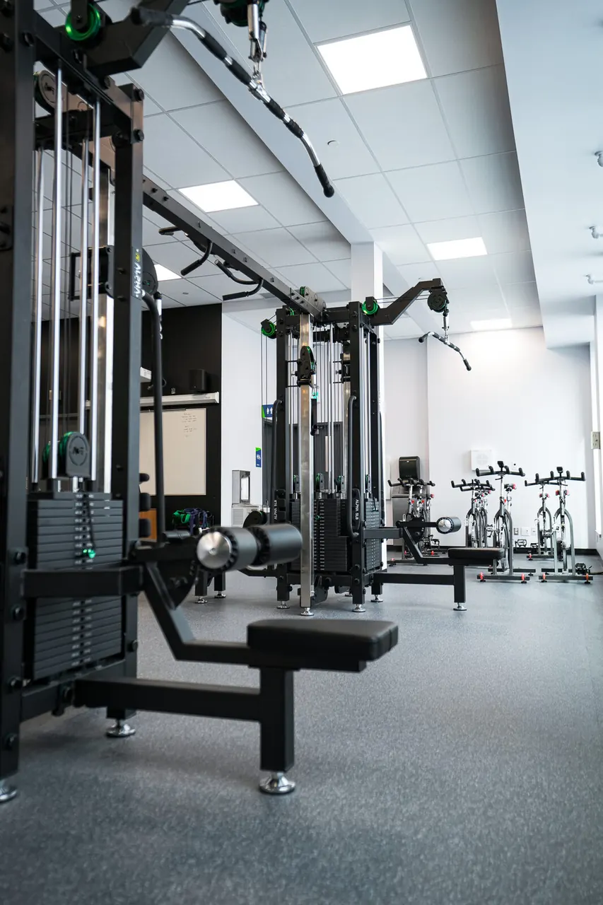 Collège Notre-Dame-de-Lourdes Weight Room