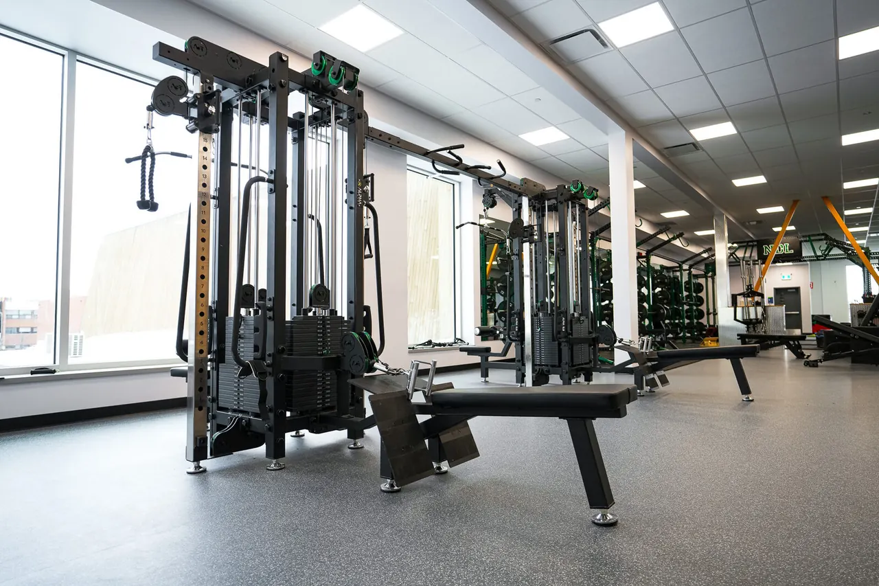 Collège Notre-Dame-de-Lourdes Weight Room