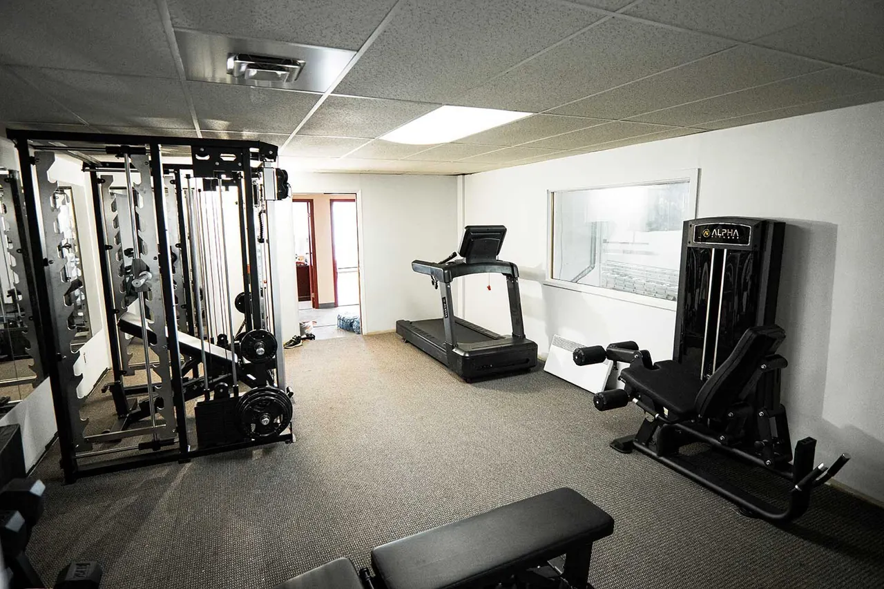 OBM Toitures Professional Gym Design